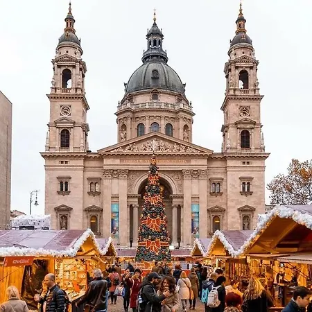 Art-inspired 4bed 2bath Gem By Fashion Street &dohany * Budapest