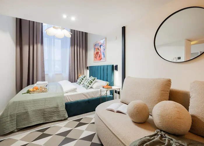 Art-inspired 4bed 2bath Gem By Fashion Street &dohany Apartament