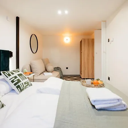 Art-inspired 4bed 2bath Gem By Fashion Street &dohany ブダペスト