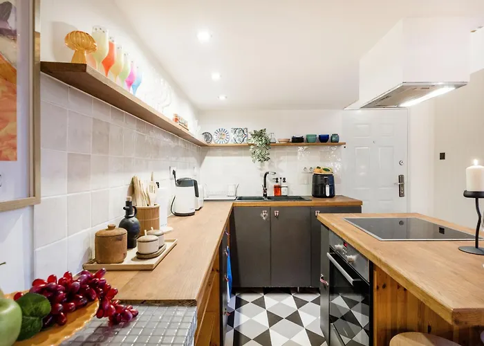 Art-inspired 4bed 2bath Gem By Fashion Street &dohany Apartmán